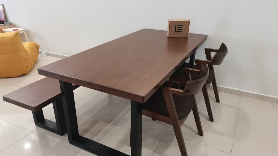 Barron Solid Rubber Wood Table Set