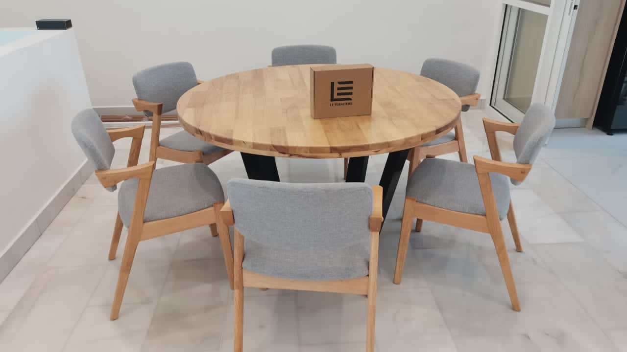 Randof Solid Rubber Wood Round Table Set